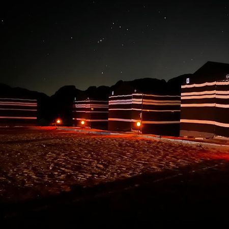 Bedouin Memories Camp Bed & Breakfast วาดิรัม ภายนอก รูปภาพ