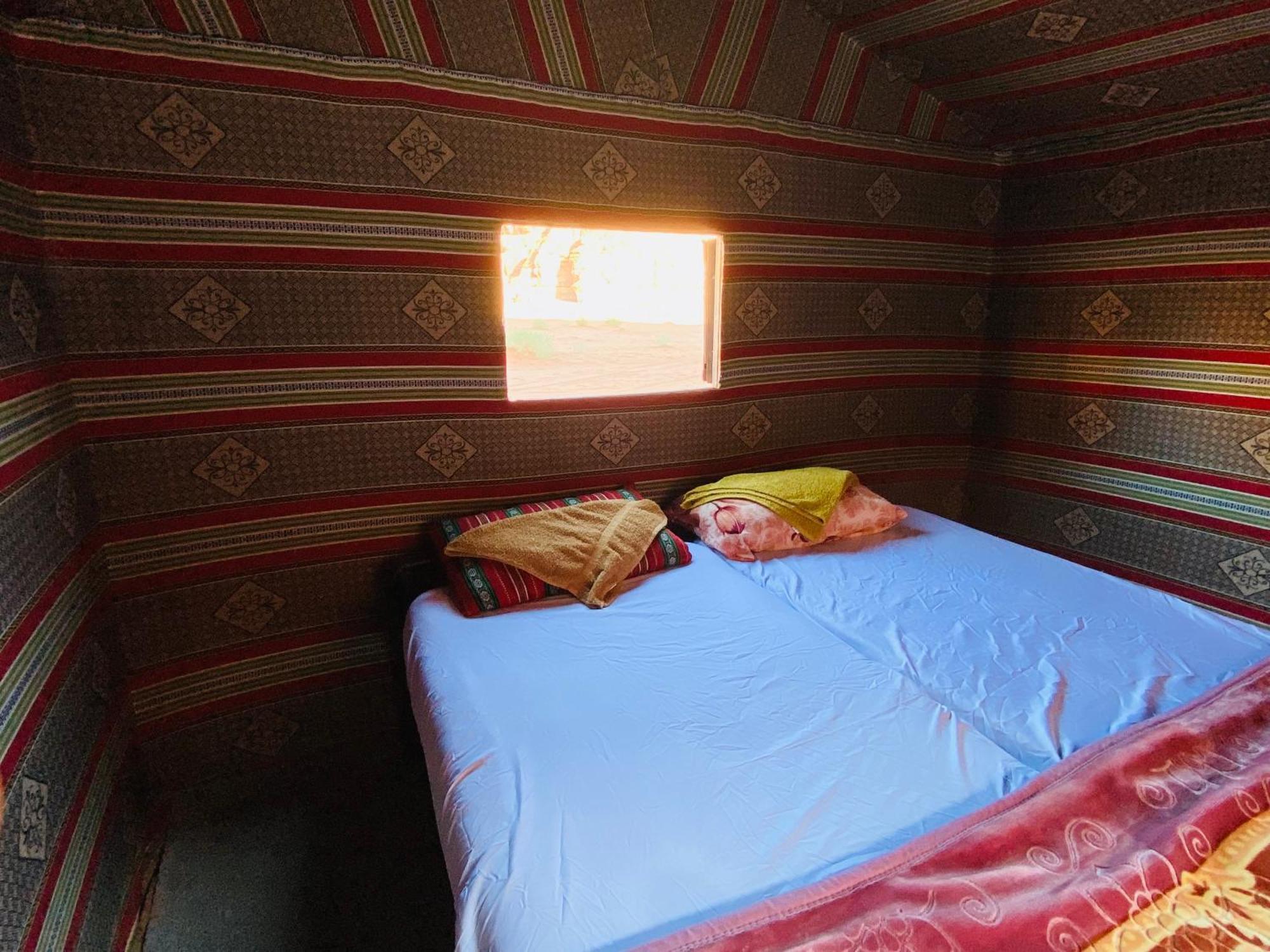 Bedouin Memories Camp Bed & Breakfast วาดิรัม ภายนอก รูปภาพ