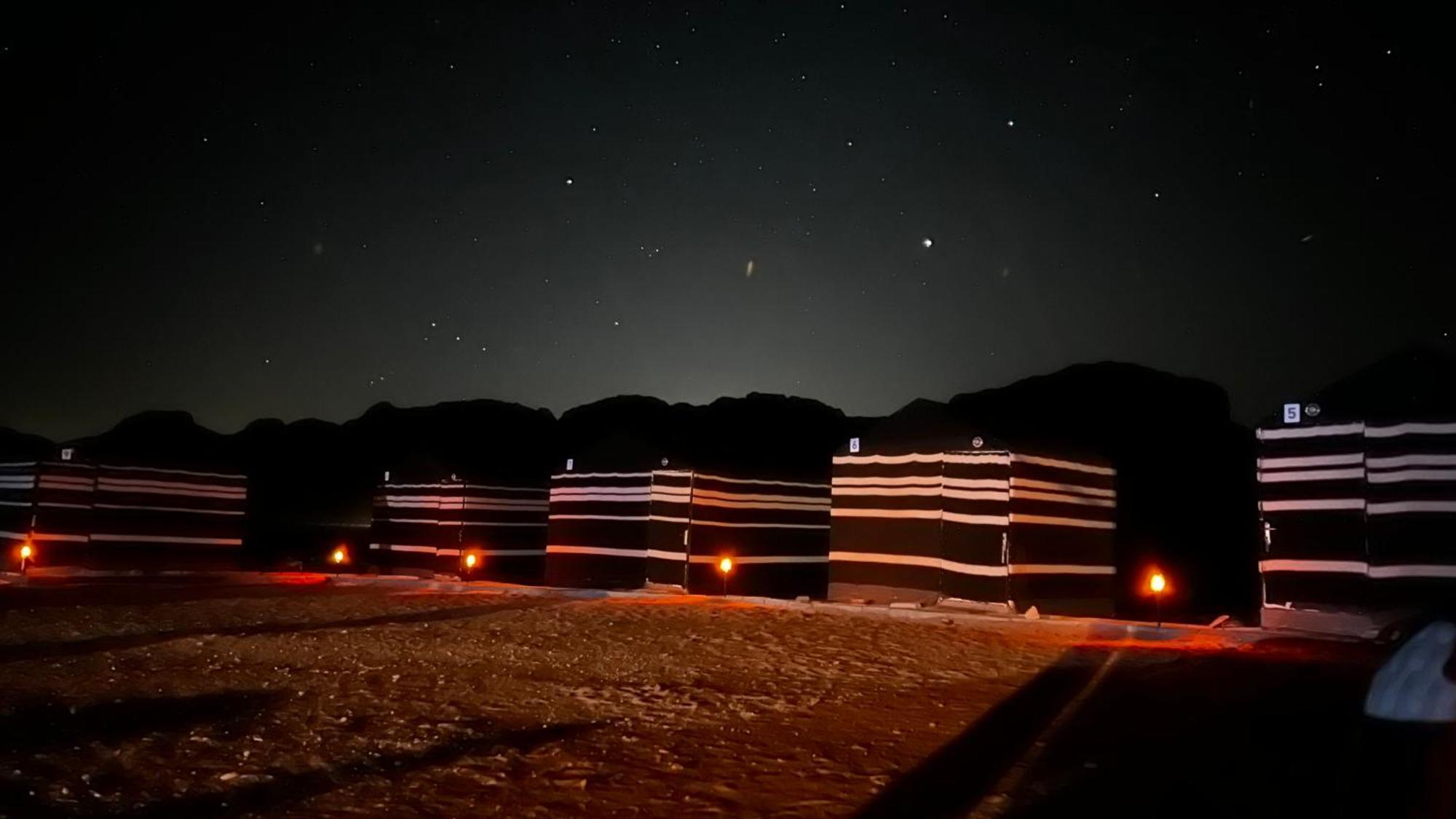 Bedouin Memories Camp Bed & Breakfast วาดิรัม ภายนอก รูปภาพ